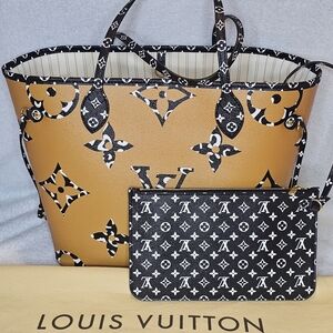 Louis Vuitton Monogram Canvas Two-Tone Tan & Black Tote with Pouch